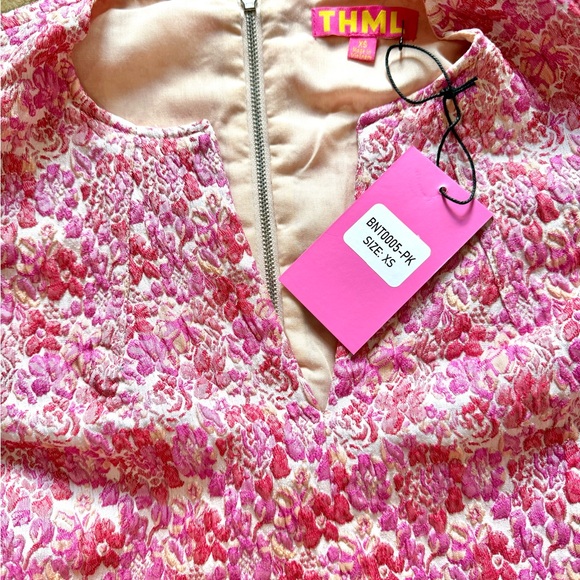 THML Puff Sleeve Dress - Picture 4 of 4